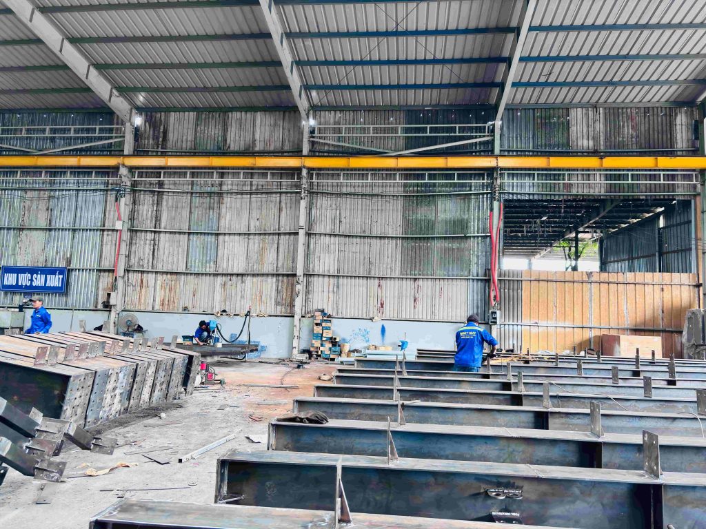 Gia công cơ khí xây dựng theo yêu cầu uy tín, chất lượng 1 Gia công cơ khí xây dựng (kết cấu thép)