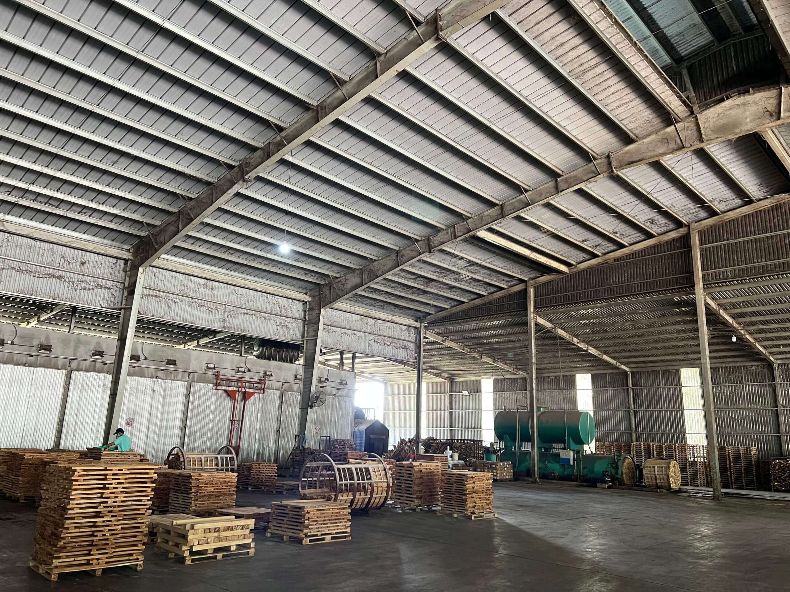 Chi phí xây dựng nhà tiền chế 100m2: báo giá cụ thể, tiết kiệm chi phí tối ưu 2 1.1 khi nao can sua chua nha xuong scaled