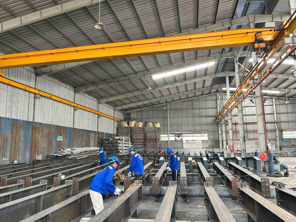 Gia công cơ khí xây dựng (Kết cấu thép)