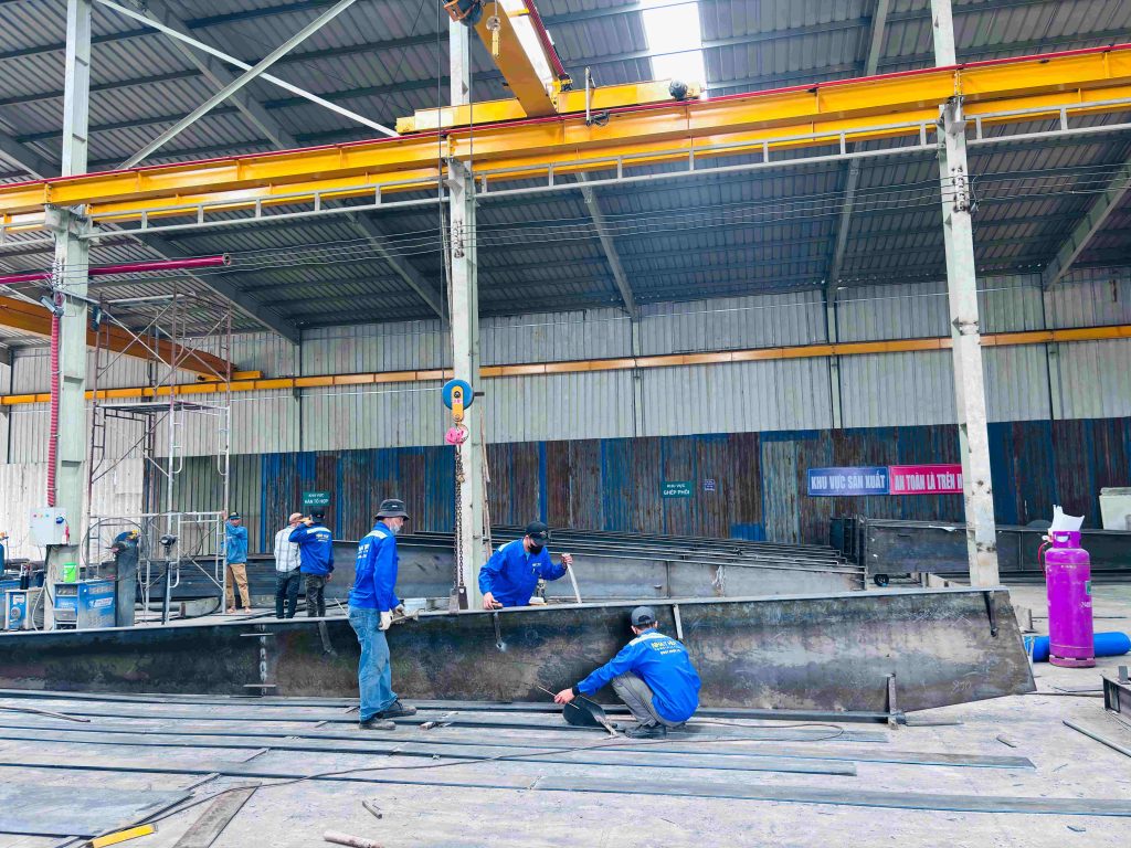 Thi công kết cấu thép – Giải pháp bền vững cho công trình hiện đại 1 thi công kết cấu thép