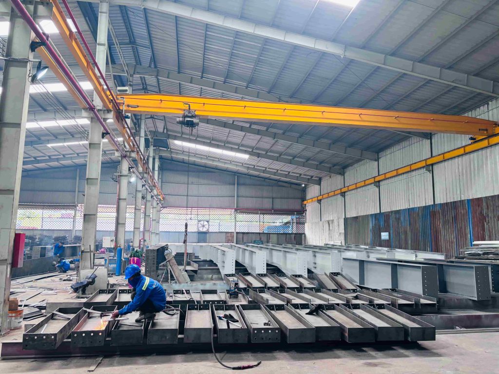 Dịch vụ gia công kết cấu thép uy tín – Xưởng sản xuất chuyên nghiệp tại Bình Dương 1 Gia công kết cấu thép