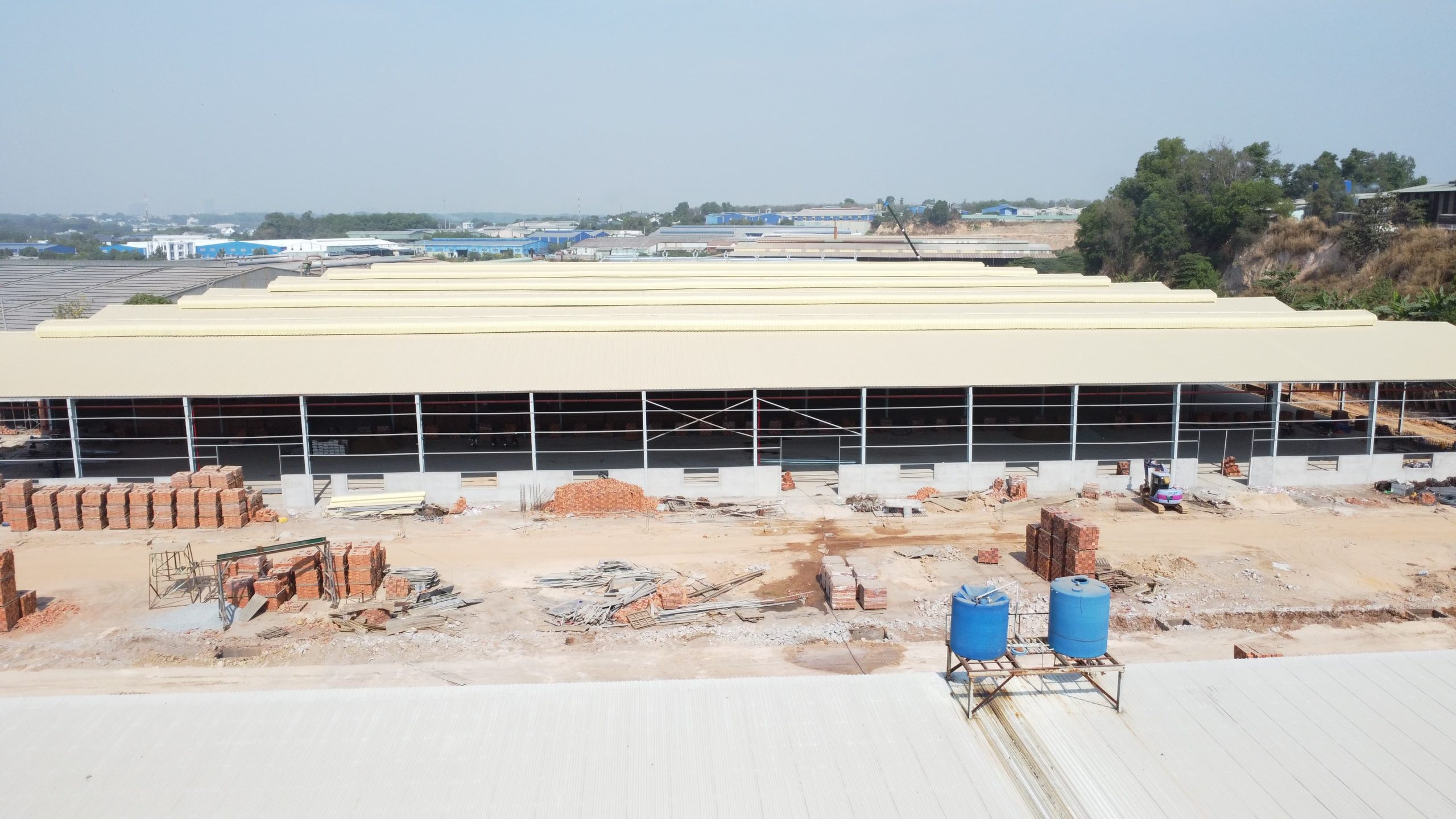 Nhà xưởng sản xuất là gì - thumnail