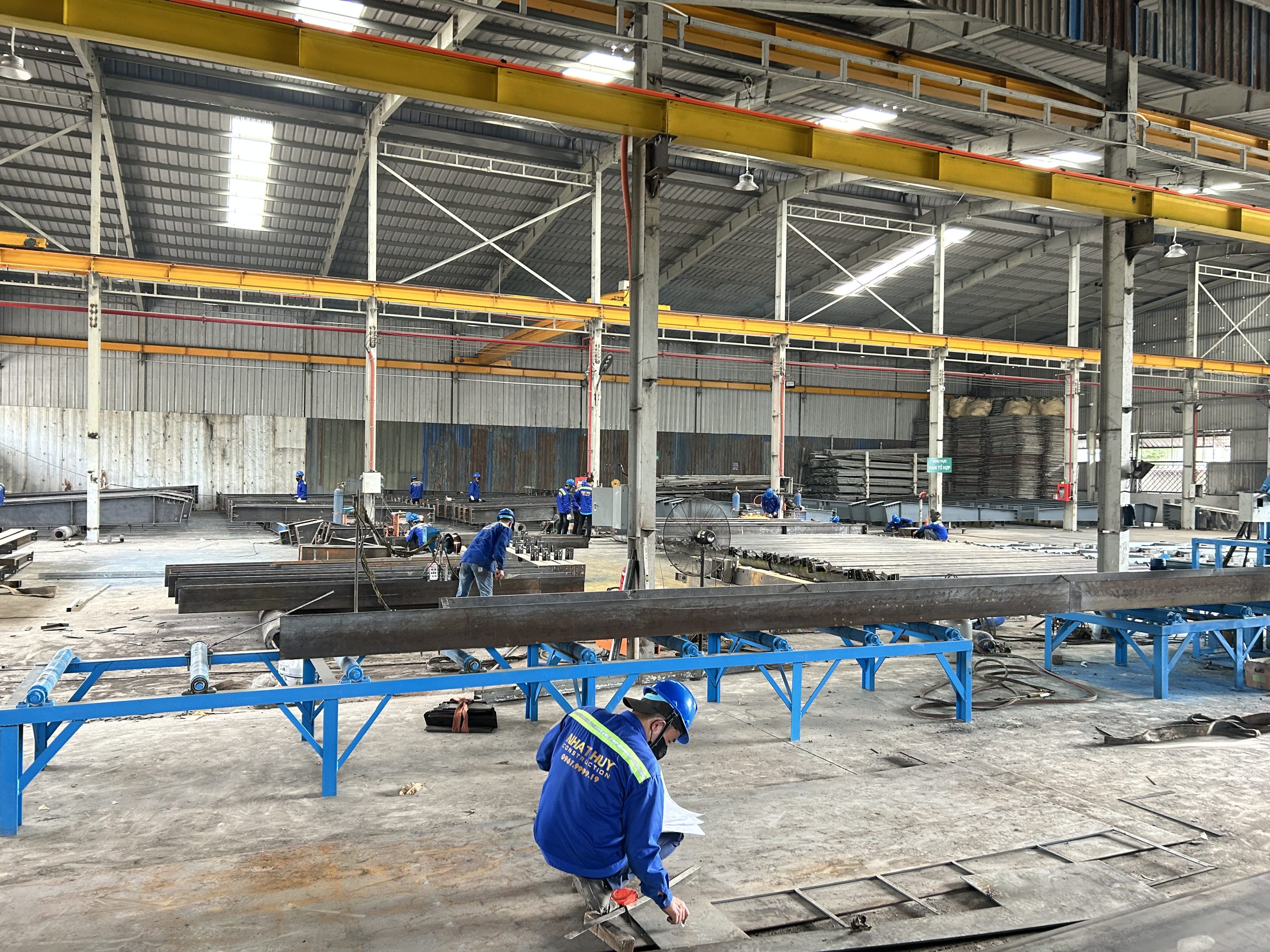 Gia công kết cấu thép nhà xưởng tại TPHCM uy tín